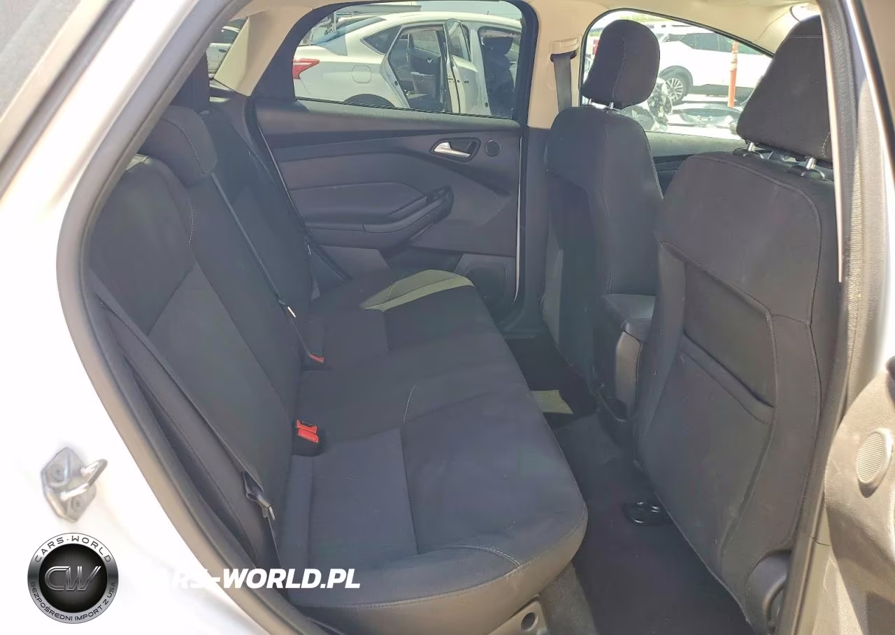 2018 Ford Focus Sel VIN:1FADP3H20JL322888 - 10