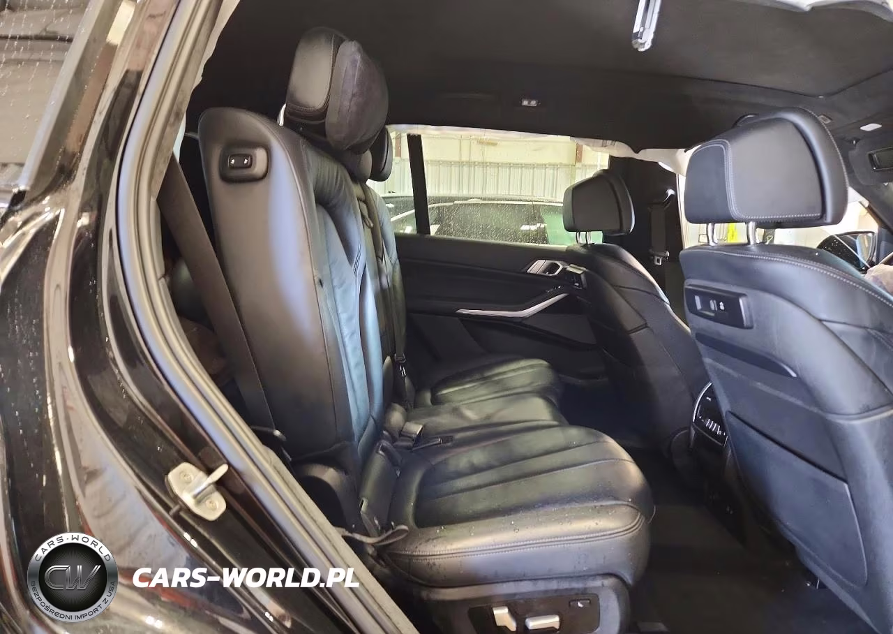 2020 BMW X7 M50I VIN:5UXCX6C01L9B33388 - 10