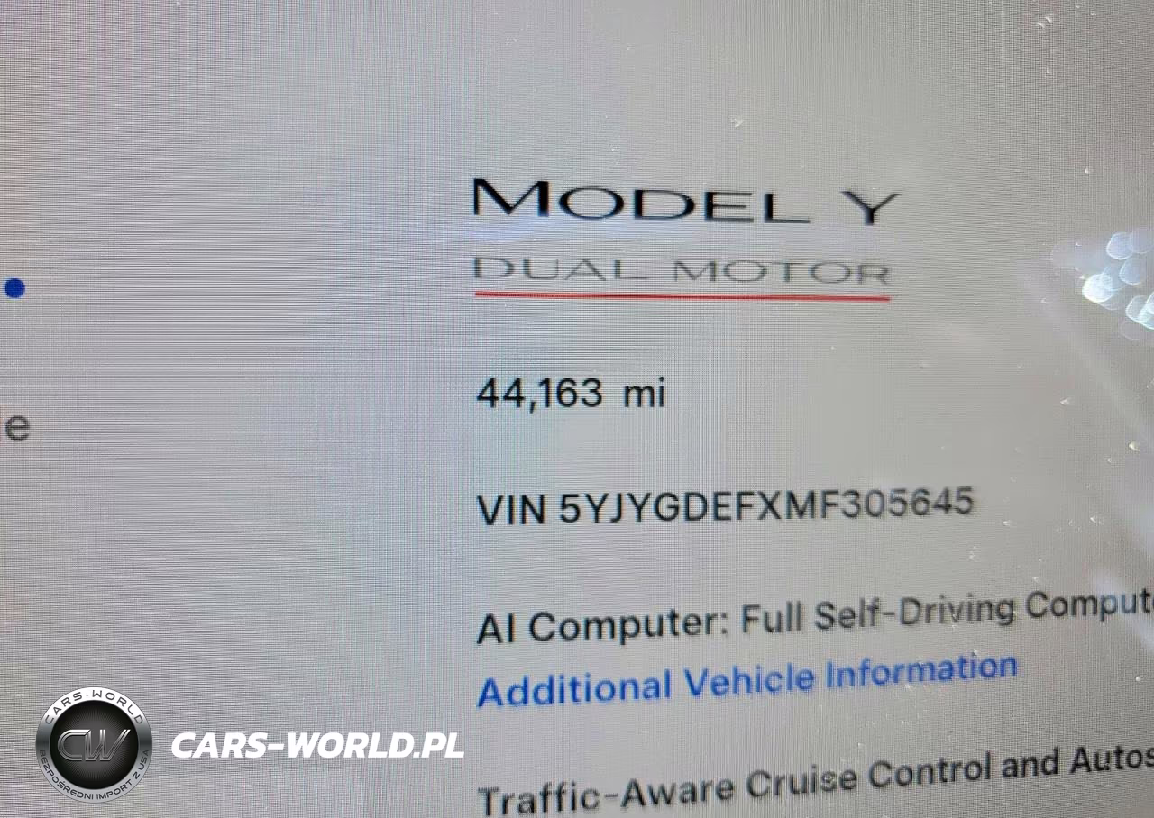 2021 Tesla Model Y VIN:5YJYGDEFXMF305645 - 9