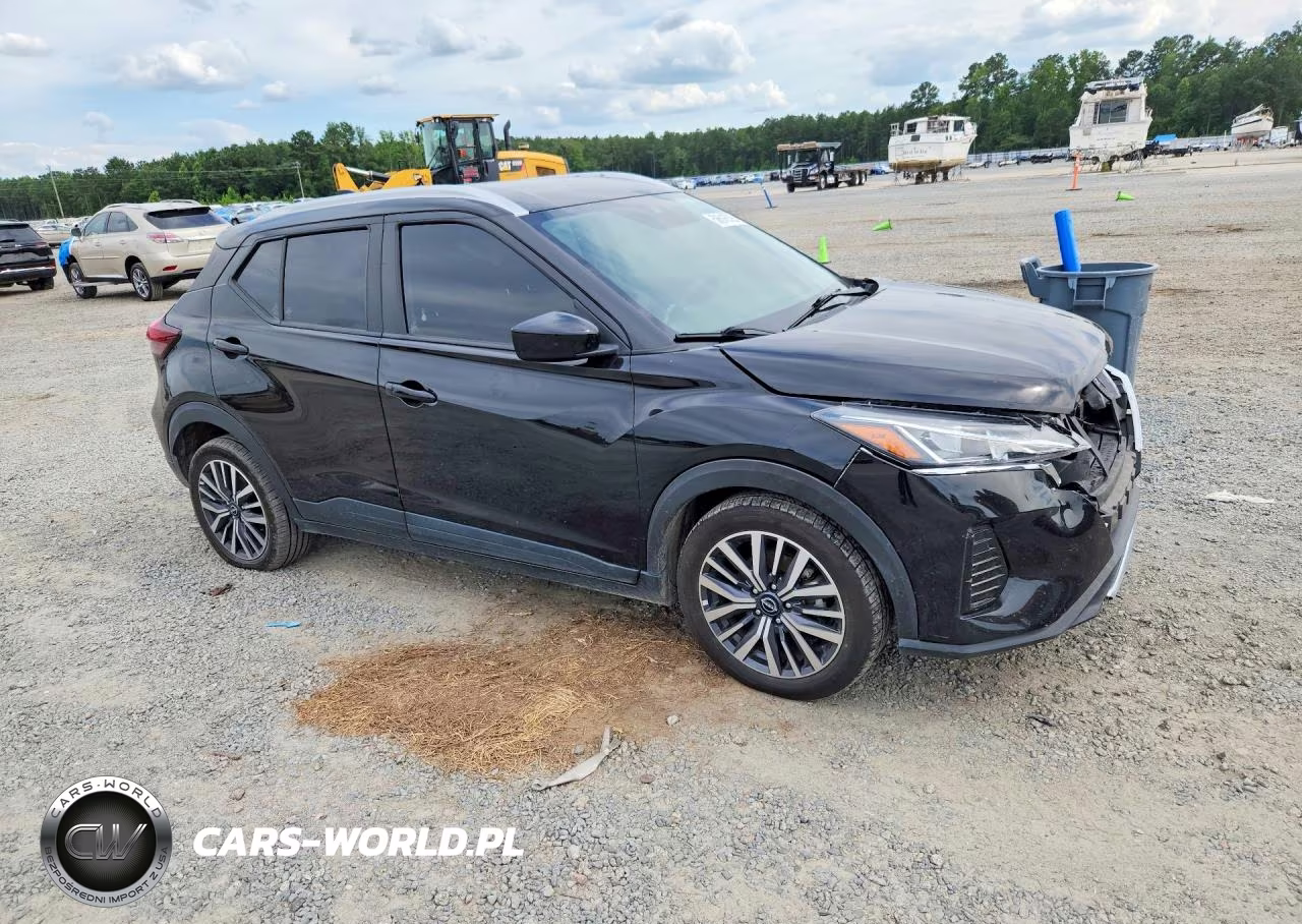 2023 Nissan Kicks Sv VIN:3N1CP5CV5PL512477 - 4