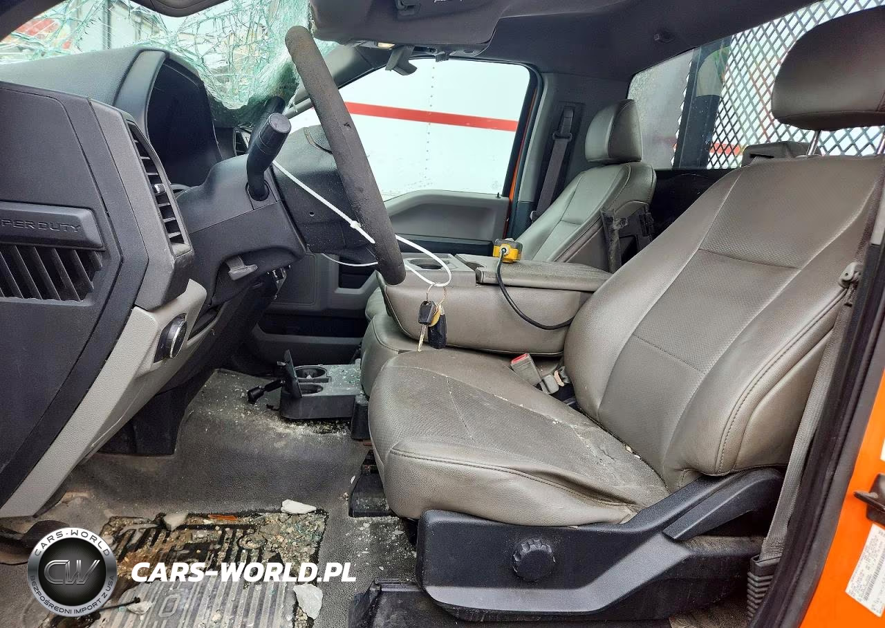 2019 Ford F550 Super Duty VIN:1FDUF5GT3KEE80663 - 7