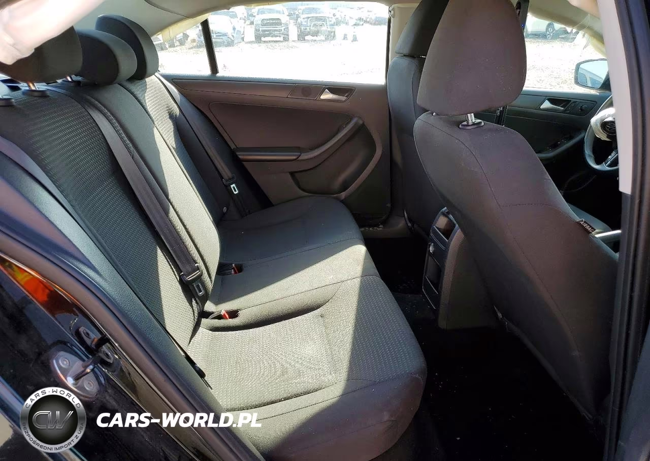 2015 Volkswagen Jetta VIN:3VW2K7AJ0FM350654 - 10