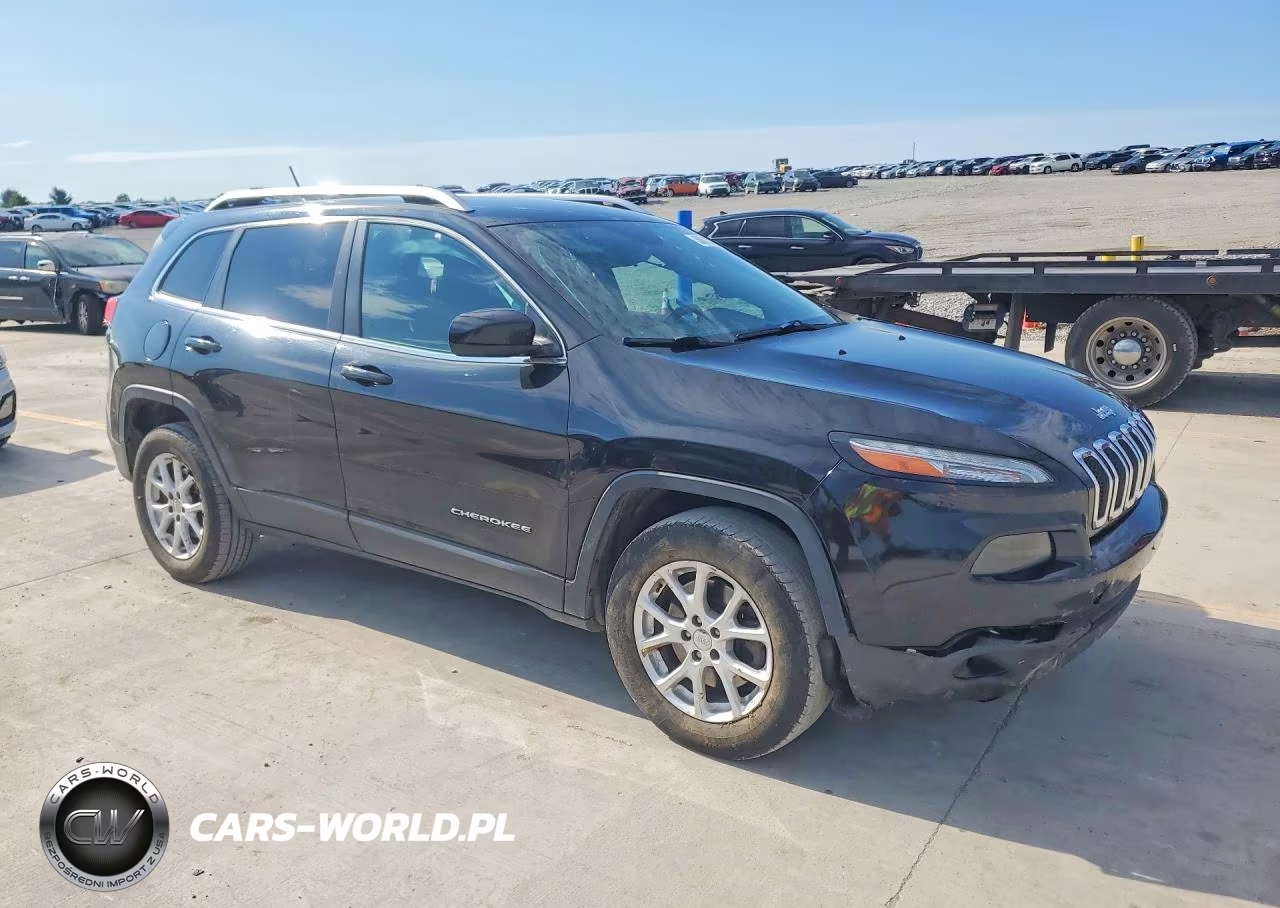 2014 Jeep Cherokee Latitude VIN:1C4PJMCS6EW232395 - 4