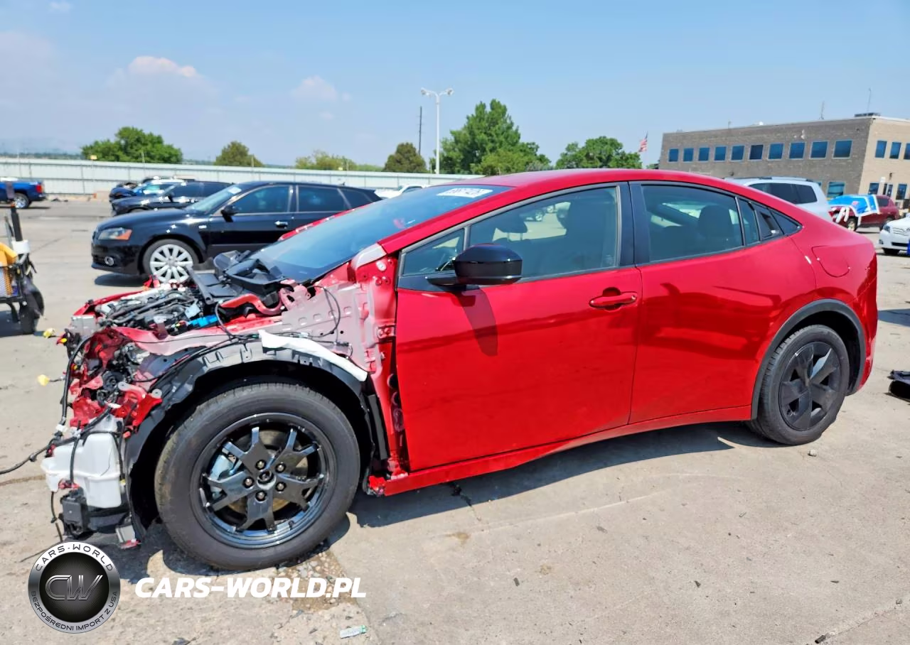 2026 Toyota Prius Plug-In Hybrid Se – zdjęcie 1 z 13