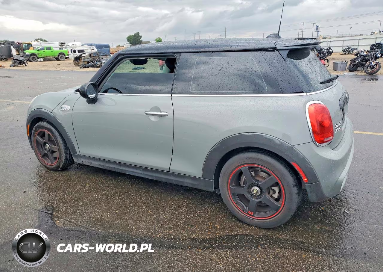 2015 Mini Cooper S VIN:WMWXP7C57F2A40681 - 2
