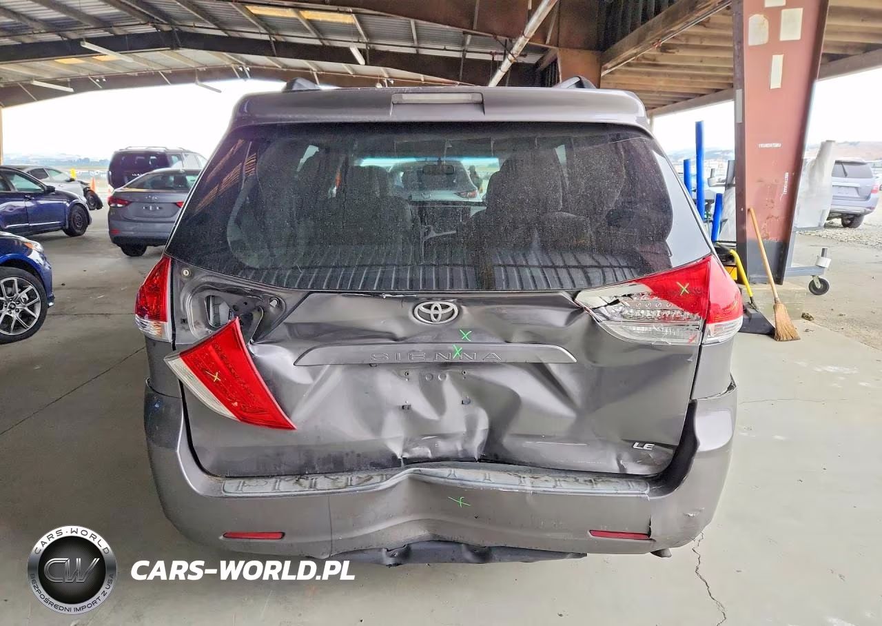2011 Toyota Sienna Le VIN:5TDKK3DC6BS033710 - 6
