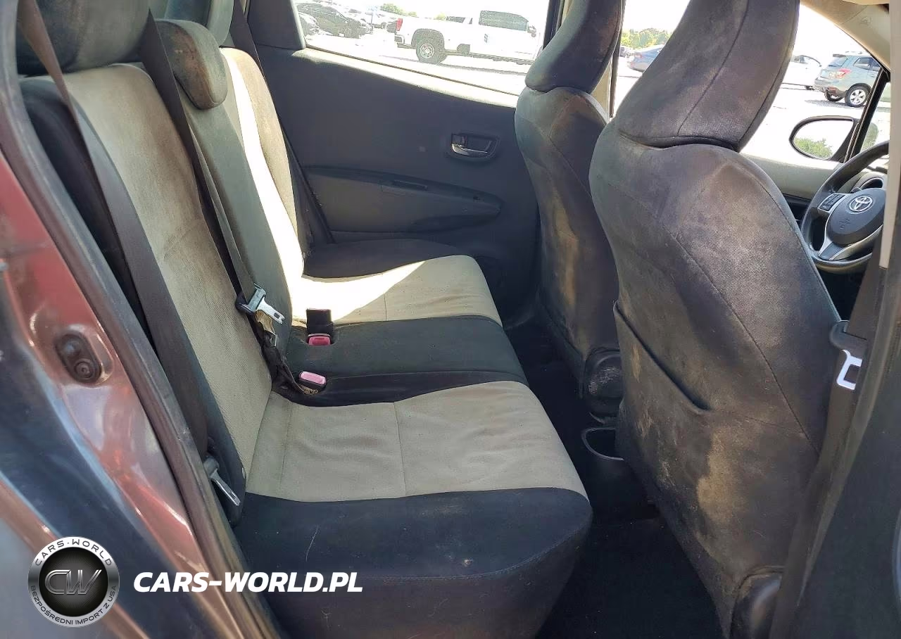 2013 Toyota Yaris 5-Door Le VIN:JTDKTUD3XDD562806 - 11