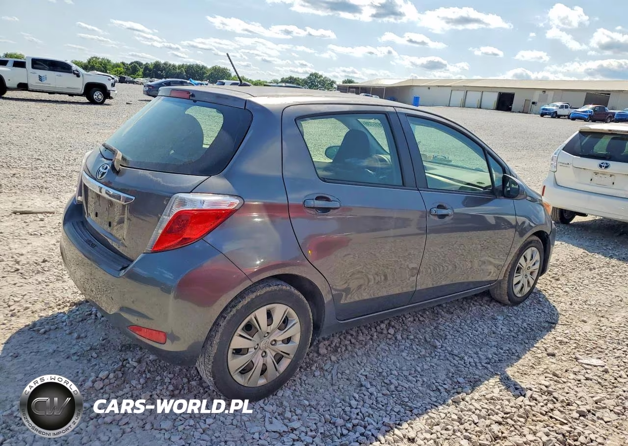 2013 Toyota Yaris 5-Door Le VIN:JTDKTUD3XDD562806 - 3