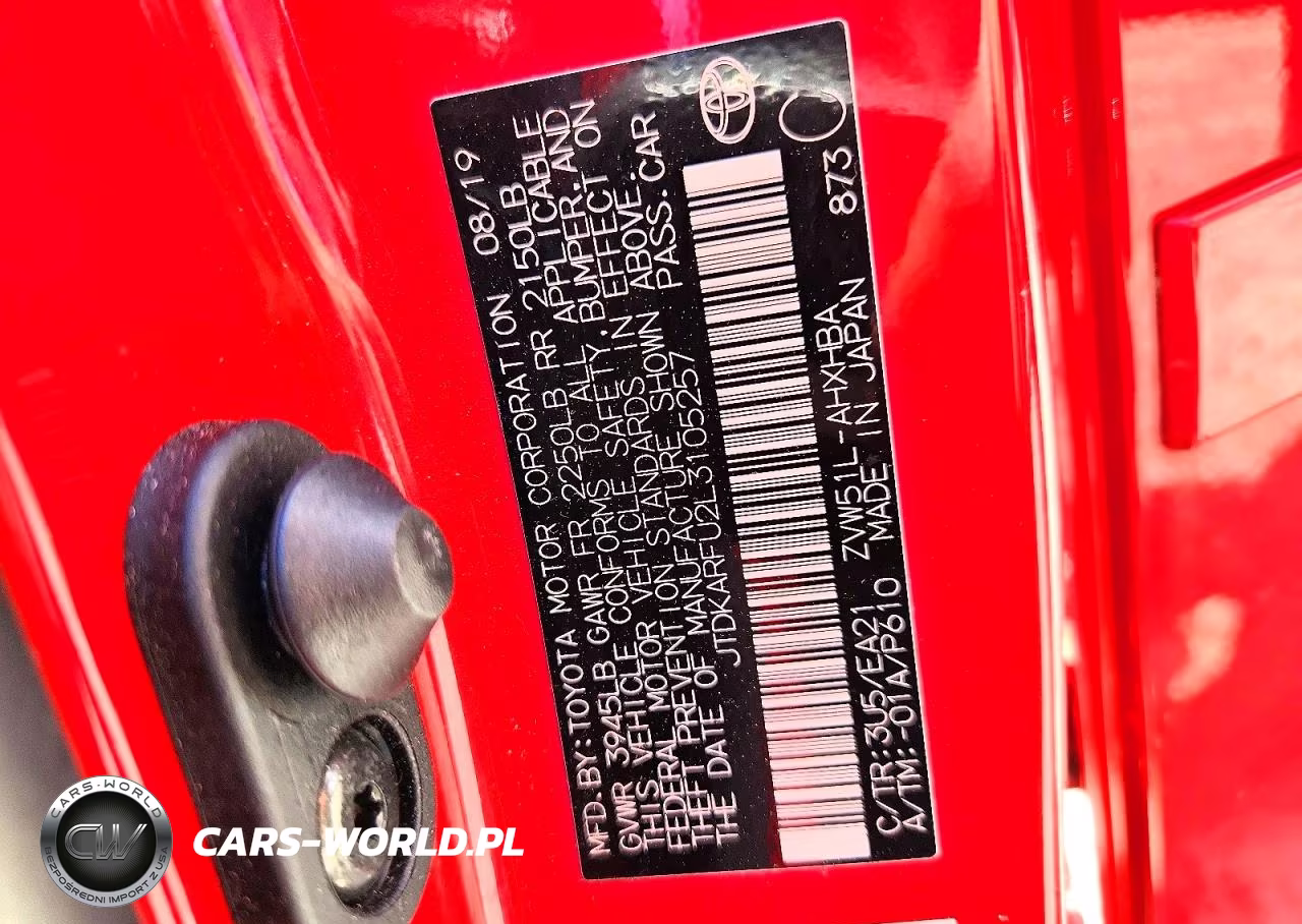2020 Toyota Prius Limited VIN:JTDKARFU2L3105257 - 12