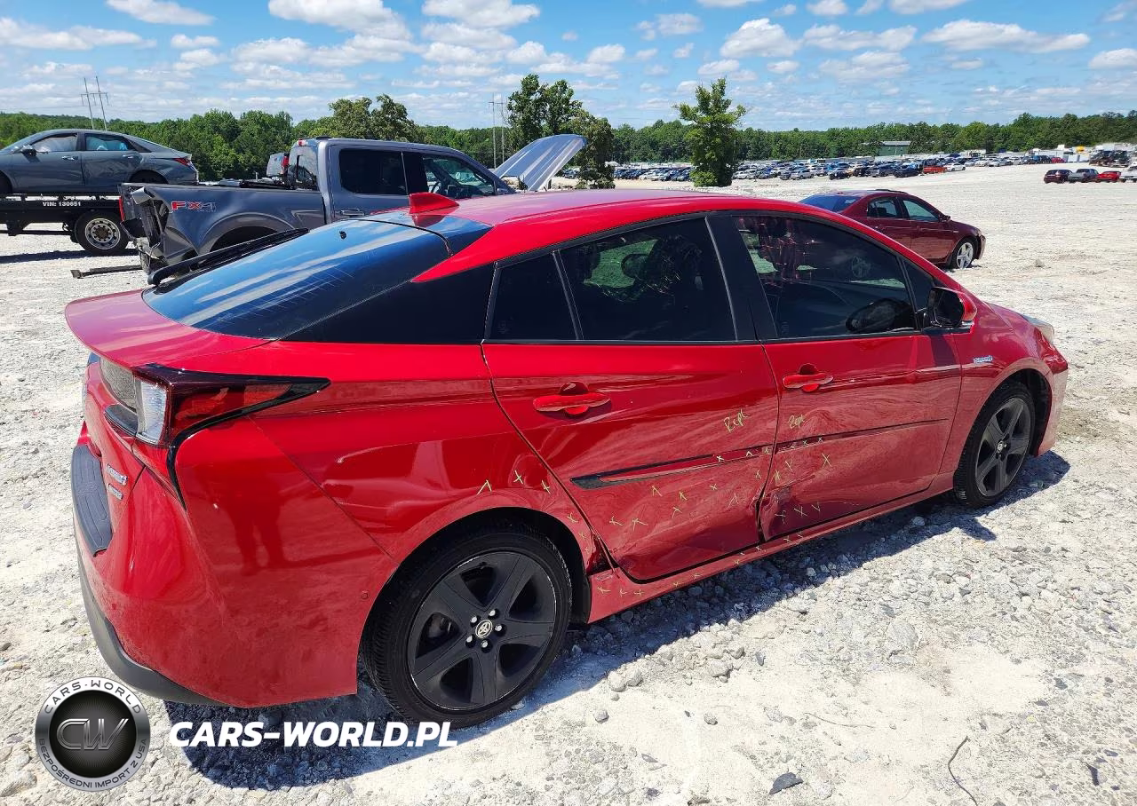 2020 Toyota Prius Limited VIN:JTDKARFU2L3105257 - 3