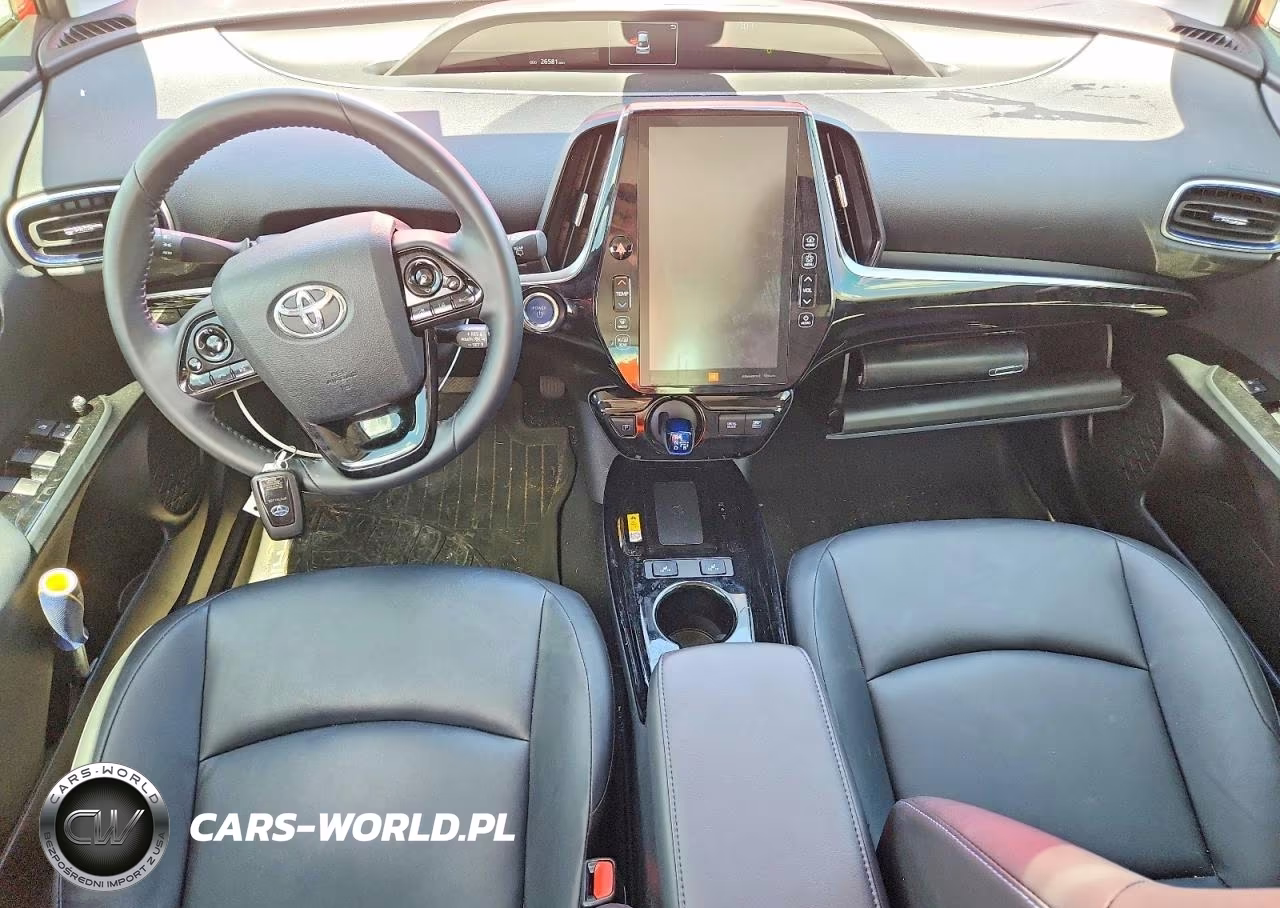 2020 Toyota Prius Limited VIN:JTDKARFU2L3105257 - 8