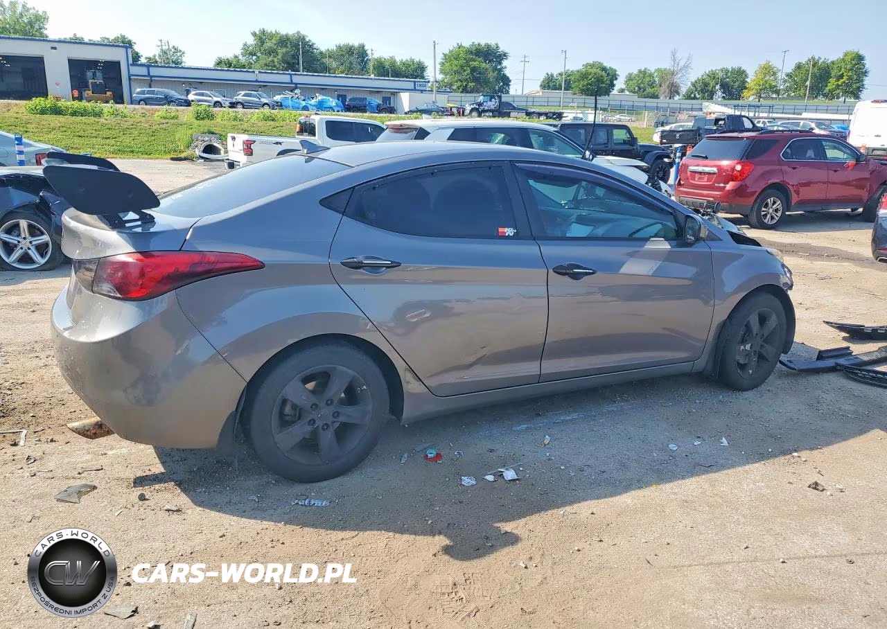 2011 Hyundai Elantra Gls VIN:5NPDH4AE1BH055347 - 3