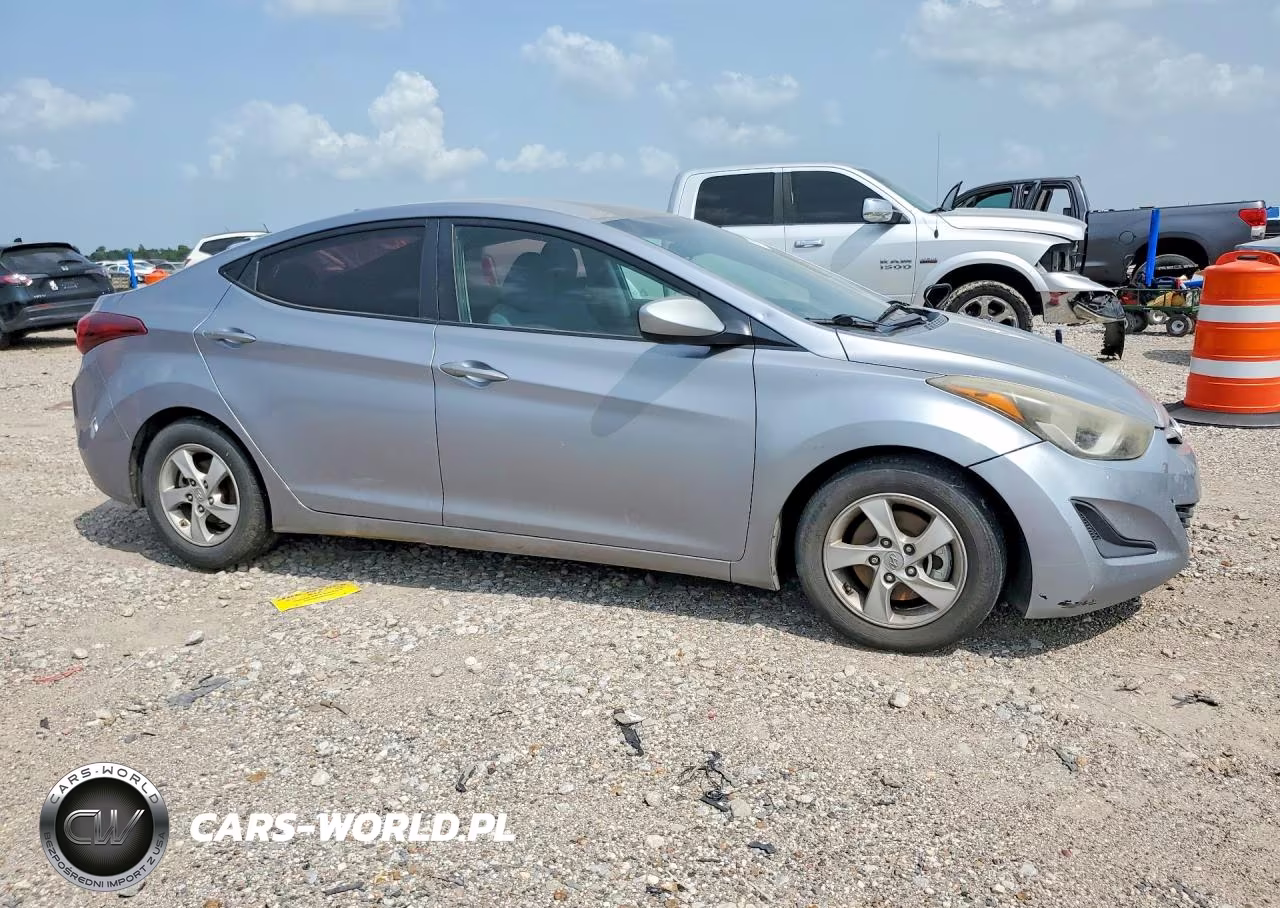 2015 Hyundai Elantra Se VIN:5NPDH4AE0FH624095 - 4