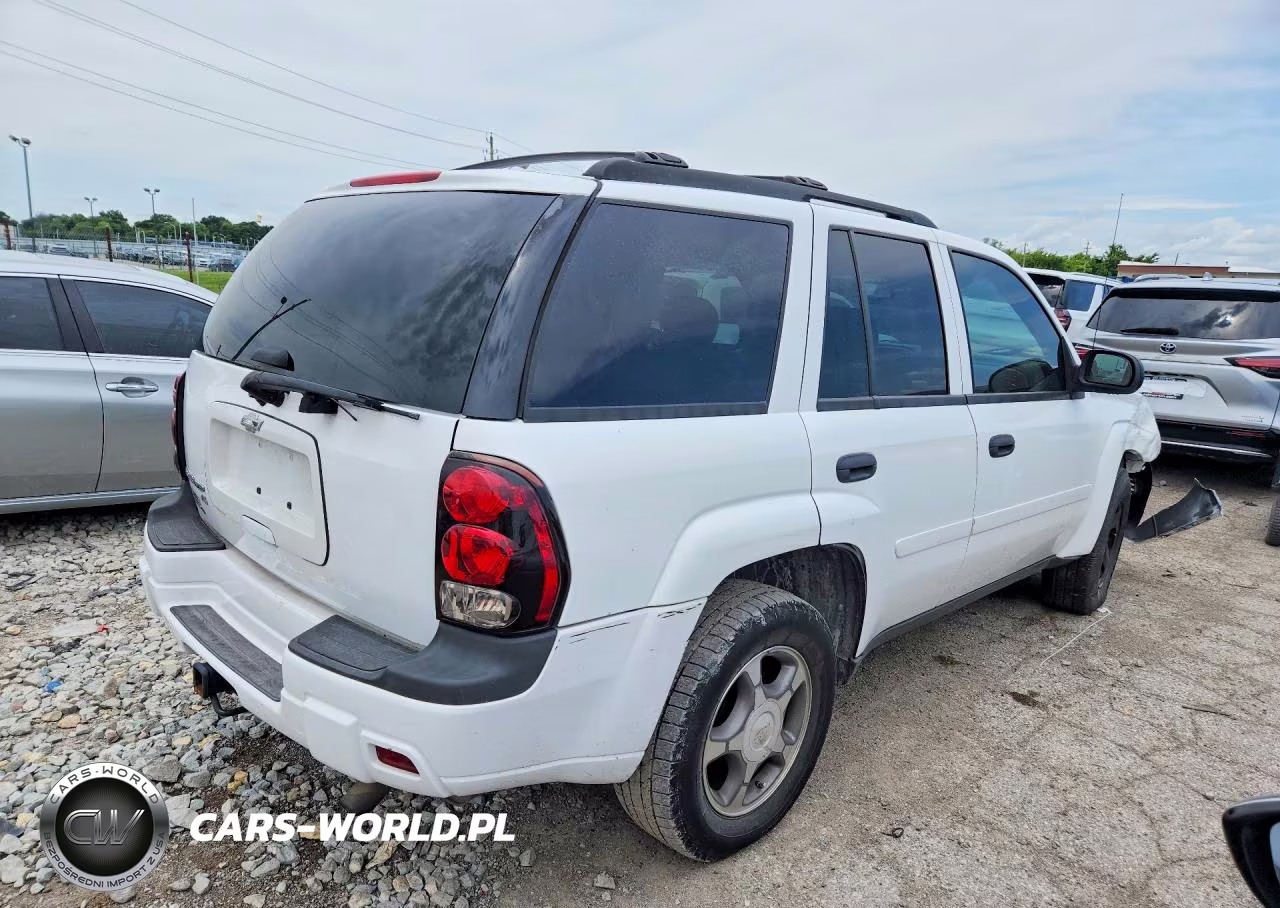 2007 Chevrolet Trailblazer Ls VIN:1GNDS13S672287056 - 3