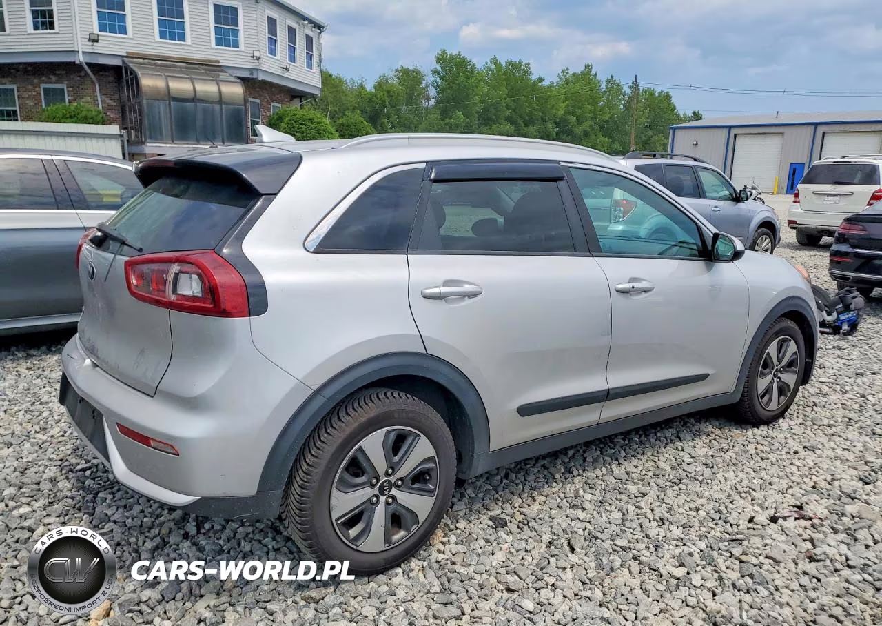 2017 Kia Niro Lx VIN:KNDCB3LC2H5049035 - 3