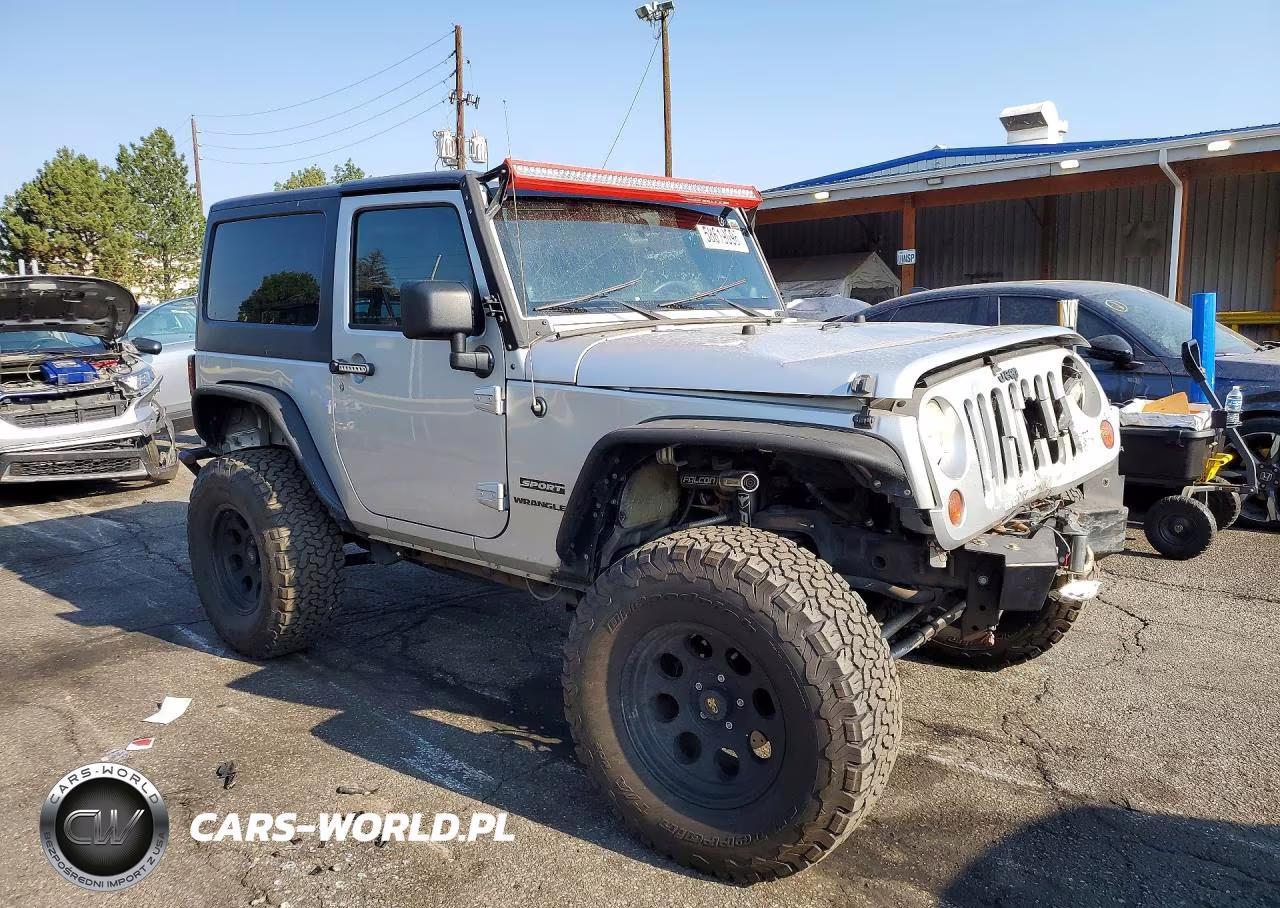 2011 Jeep Wrangler Sport VIN:1J4AA2D1XBL548163 - 4
