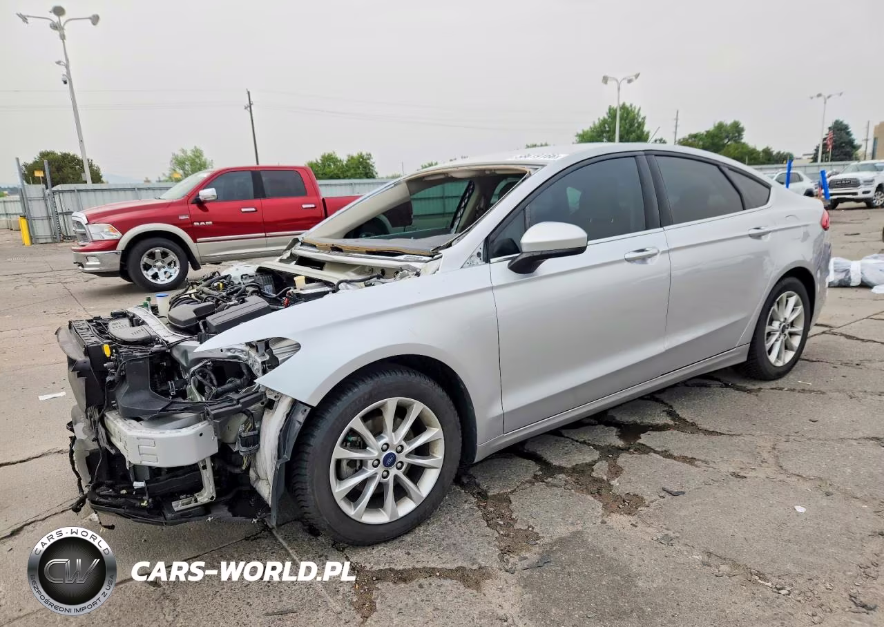 2017 Ford Fusion Se – zdjęcie 1 z 13