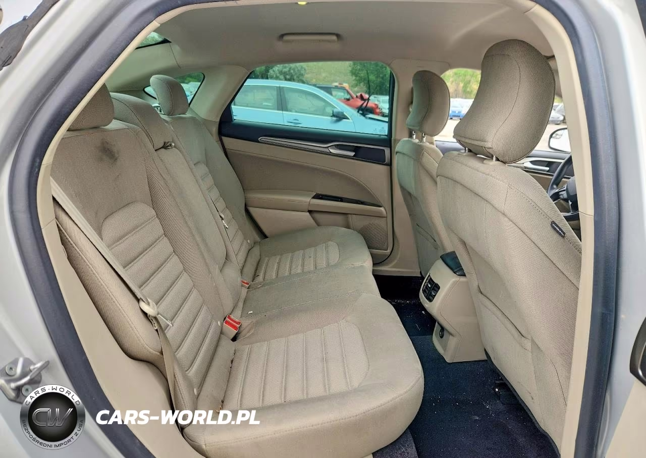 2017 Ford Fusion Se VIN:3FA6P0H71HR117871 - 10