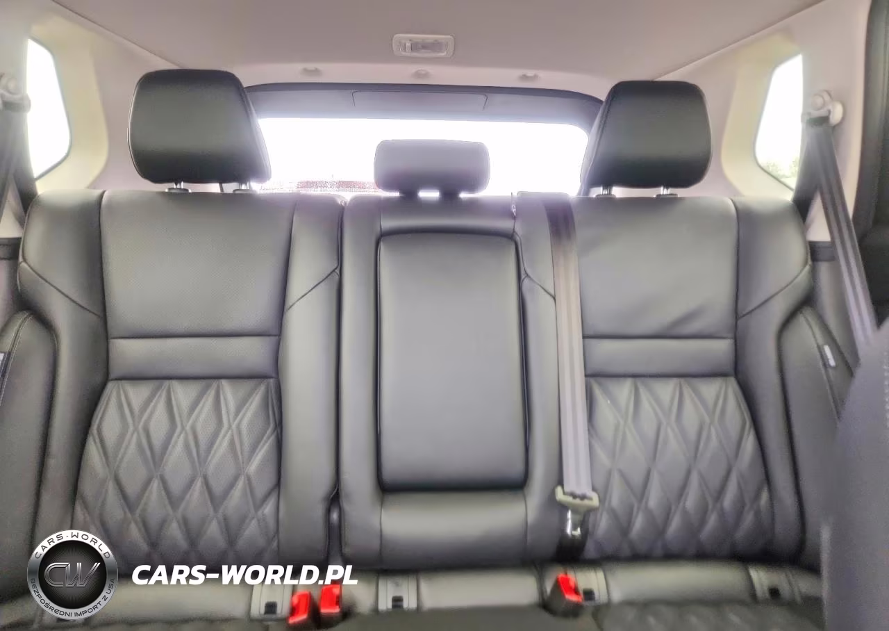 2026 Nissan Rogue Platinum VIN:JN8BT3DD7TW472703 - 10