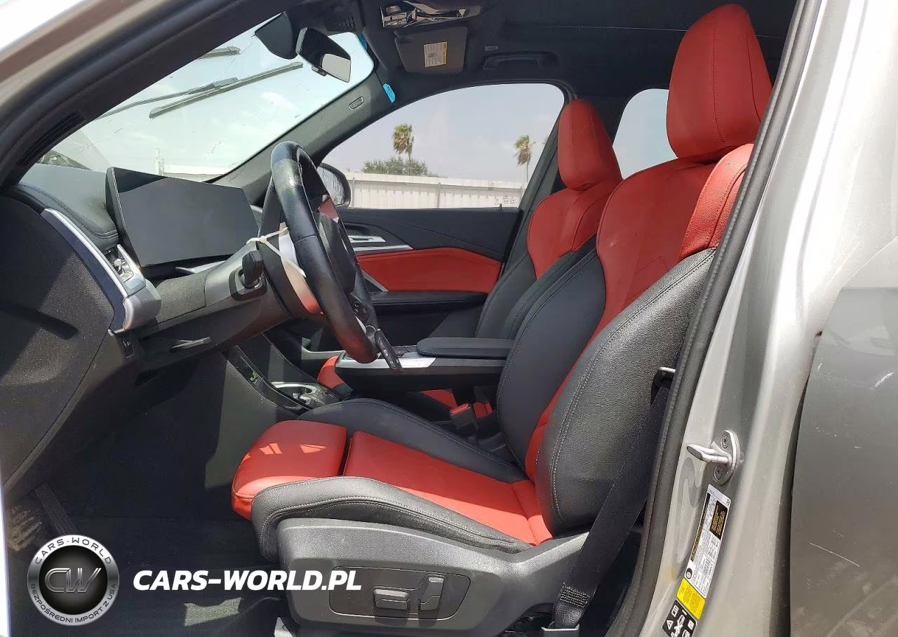 2023 BMW X1 xDrive28I VIN:WBX73EF09P5X34548 - 7