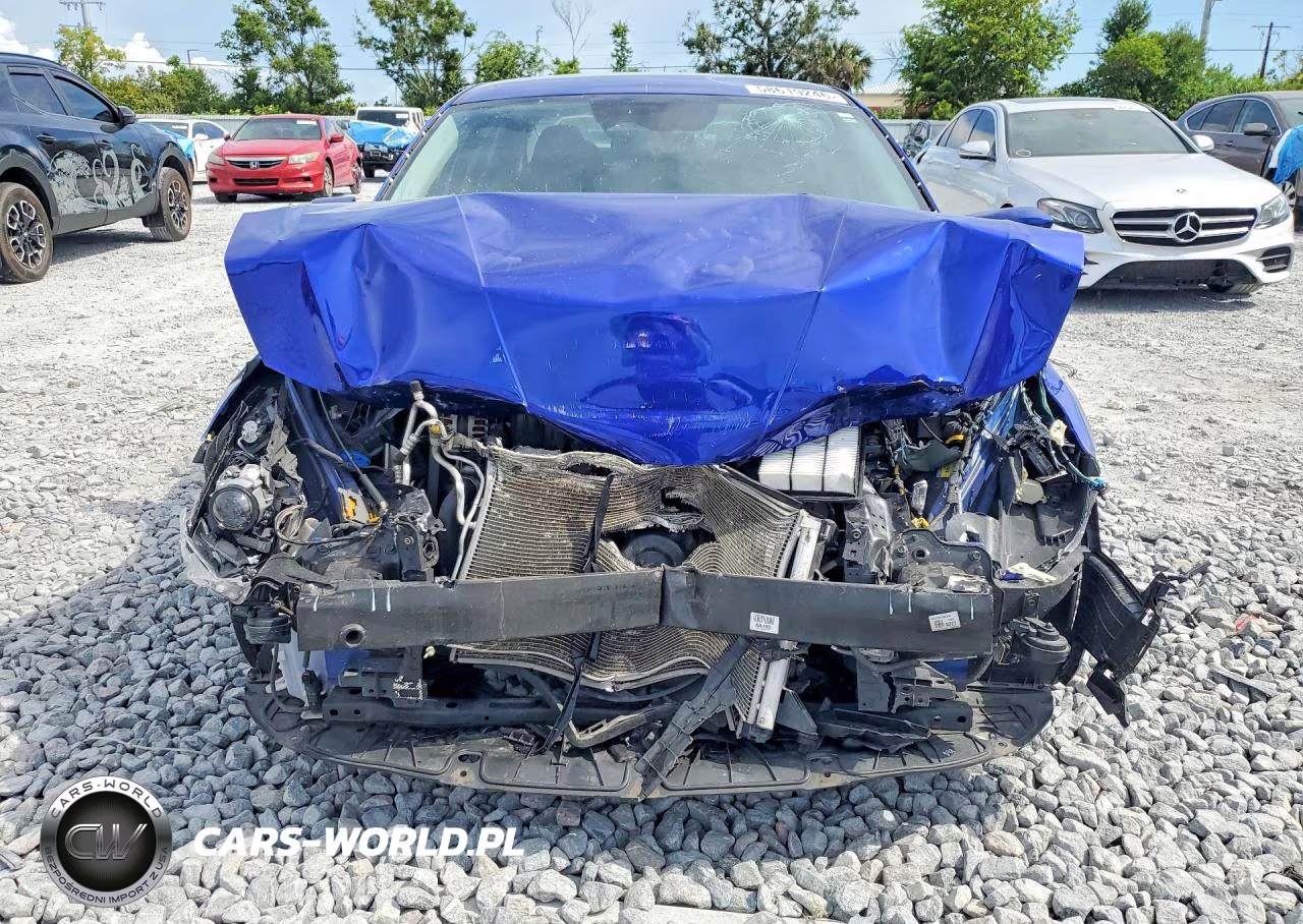 2022 Hyundai Elantra Sel VIN:KMHLM4AG3NU331882 - 5
