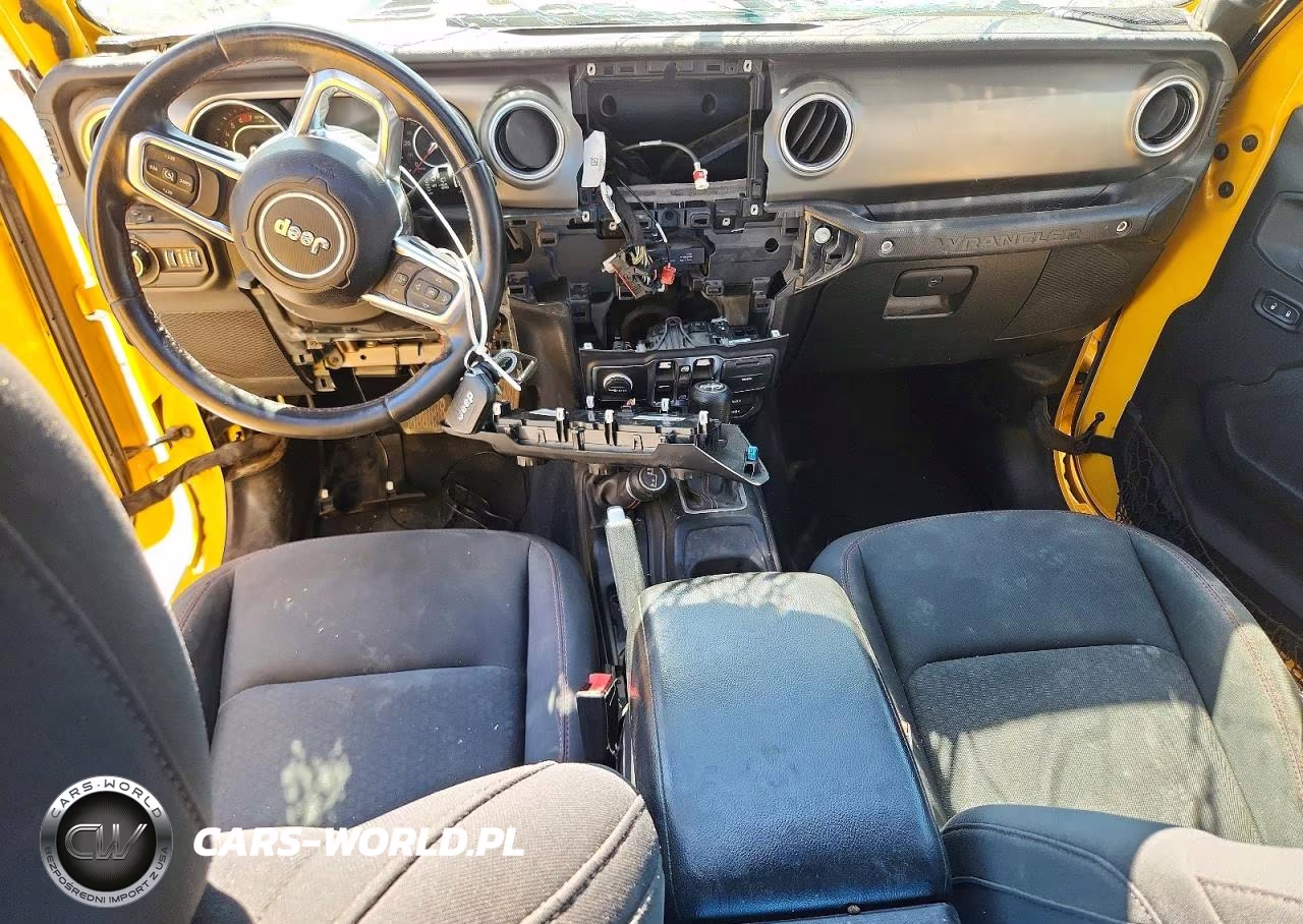 2018 Jeep Wrangler Unlimited Rubicon VIN:1C4HJXFNXJW332201 - 8
