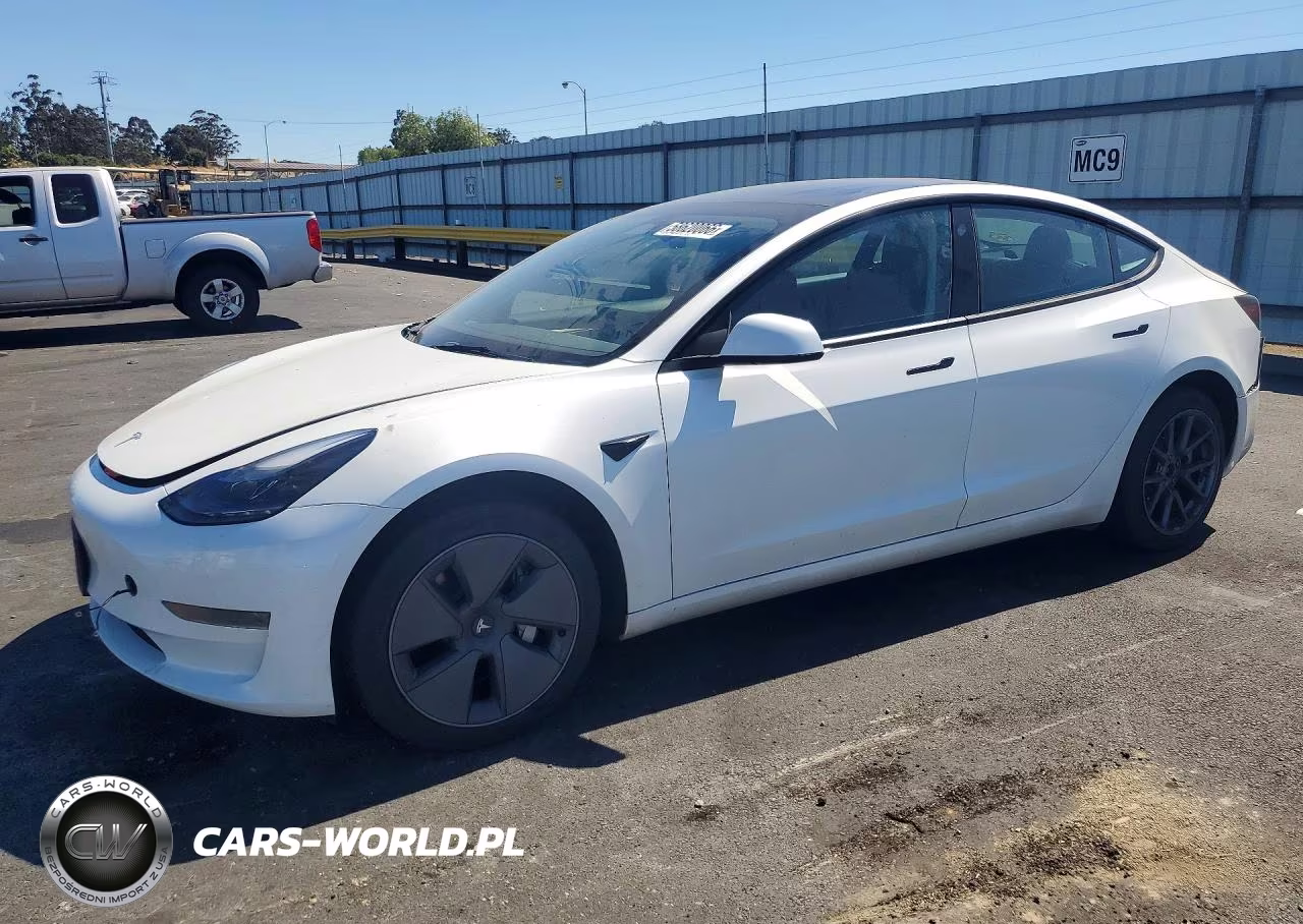 2023 Tesla Model 3 – zdjęcie 1 z 12
