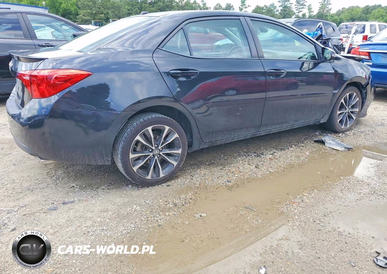 2017 Toyota Corolla Xse VIN:2T1BURHE0HC754440 - 3