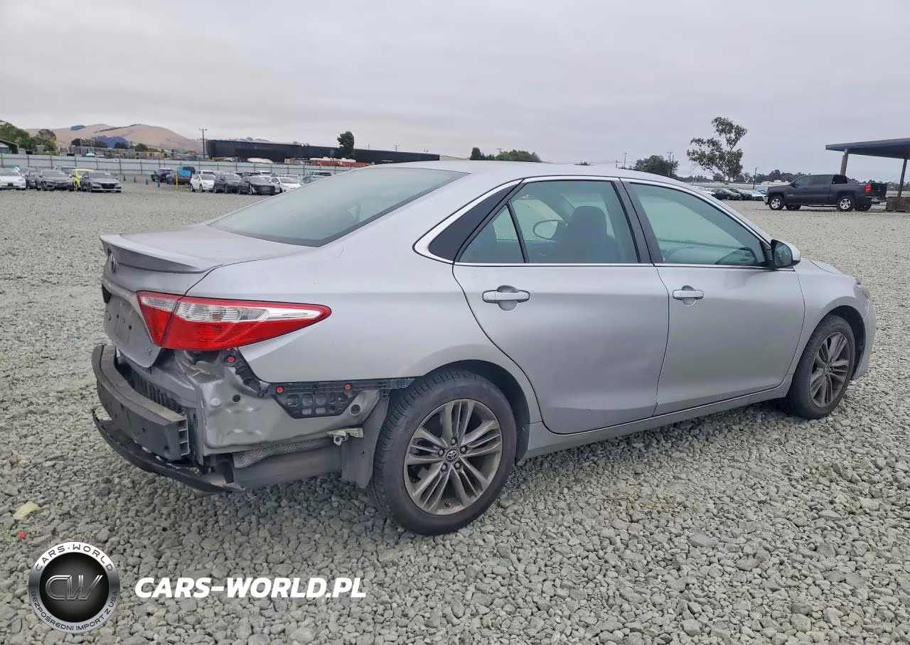 2017 Toyota Camry Se VIN:4T1BF1FK1HU730781 - 3