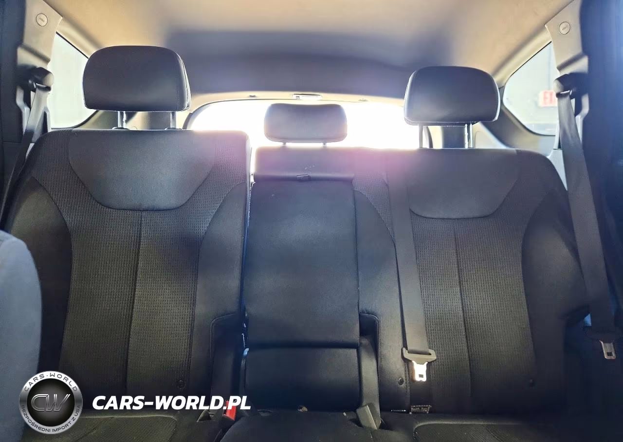 2019 Hyundai Santa Fe Se VIN:5NMS2CAD4KH113989 - 10