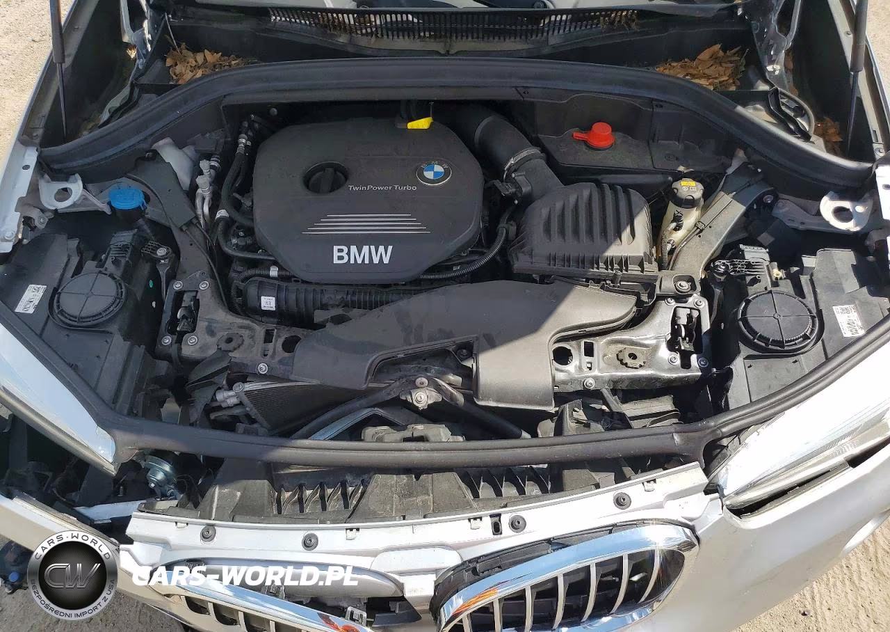 2018 BMW X1 xDrive28I VIN:WBXHT3C36J5L24529 - 12