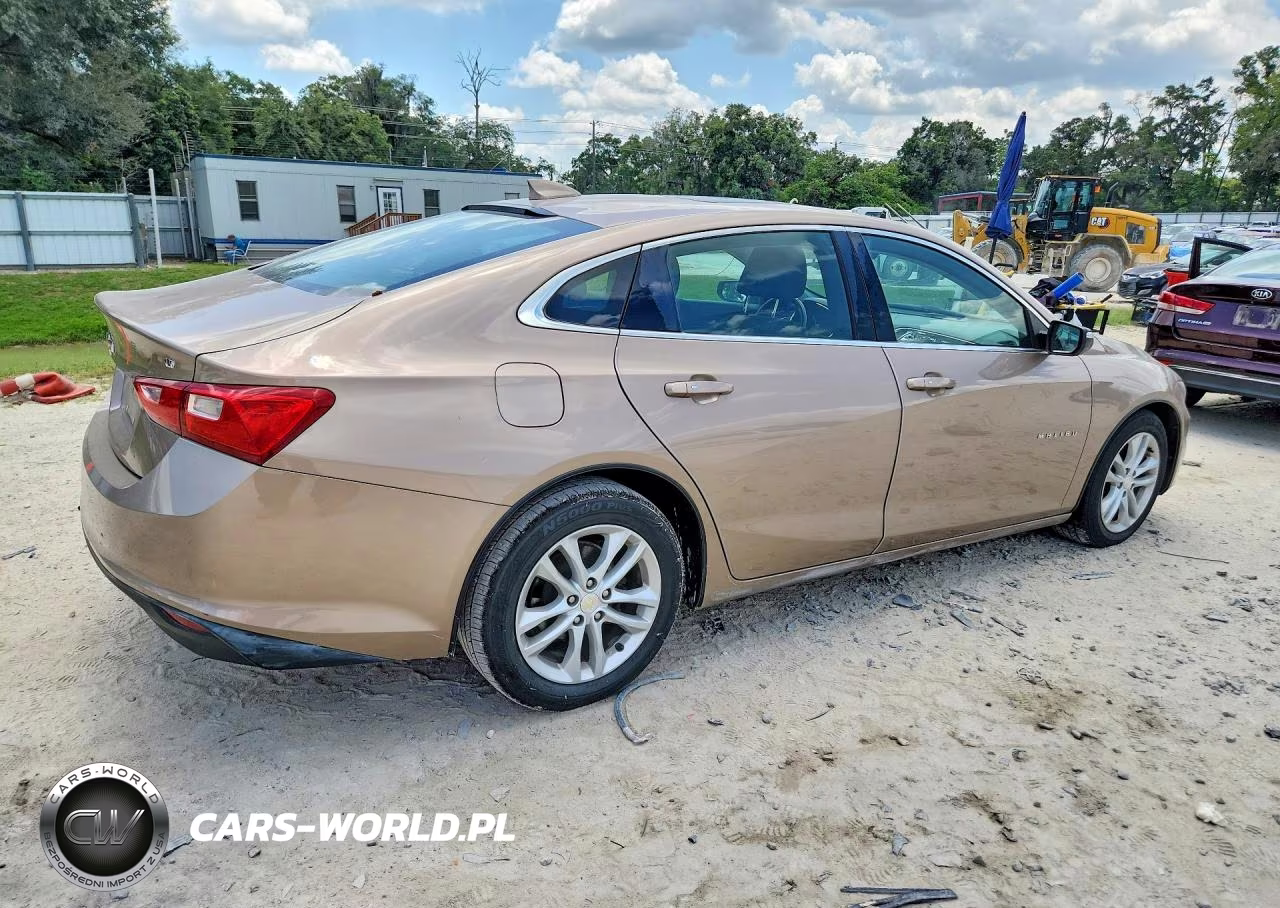 2018 Chevrolet Malibu Lt VIN:1G1ZD5ST1JF167281 - 3