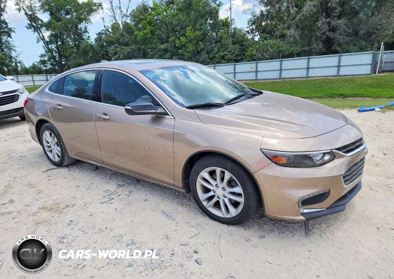 2018 Chevrolet Malibu Lt VIN:1G1ZD5ST1JF167281 - 4