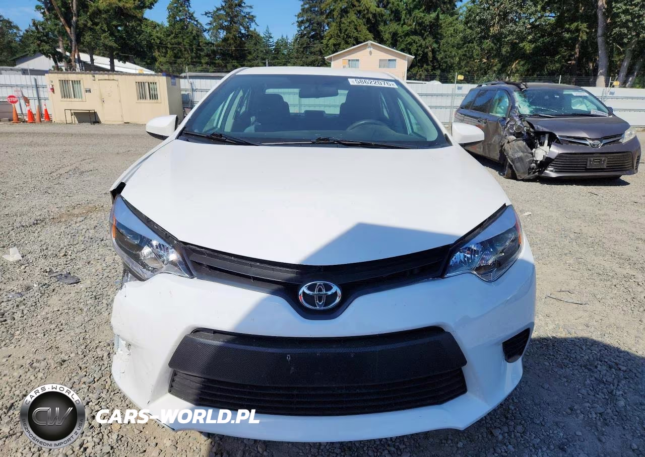 2014 Toyota Corolla L VIN:5YFBURHE0EP136093 - 5