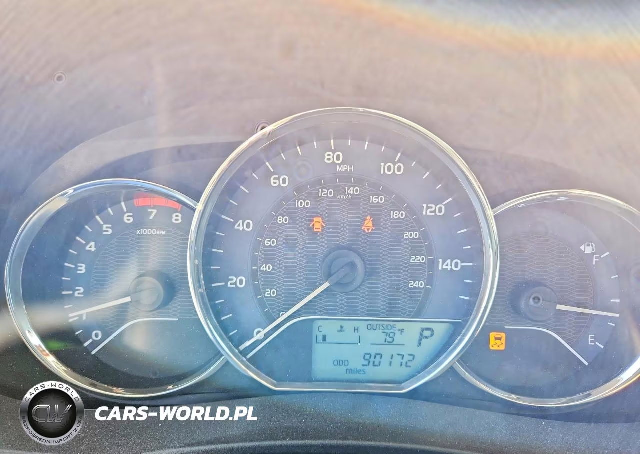 2014 Toyota Corolla L VIN:5YFBURHE0EP136093 - 9