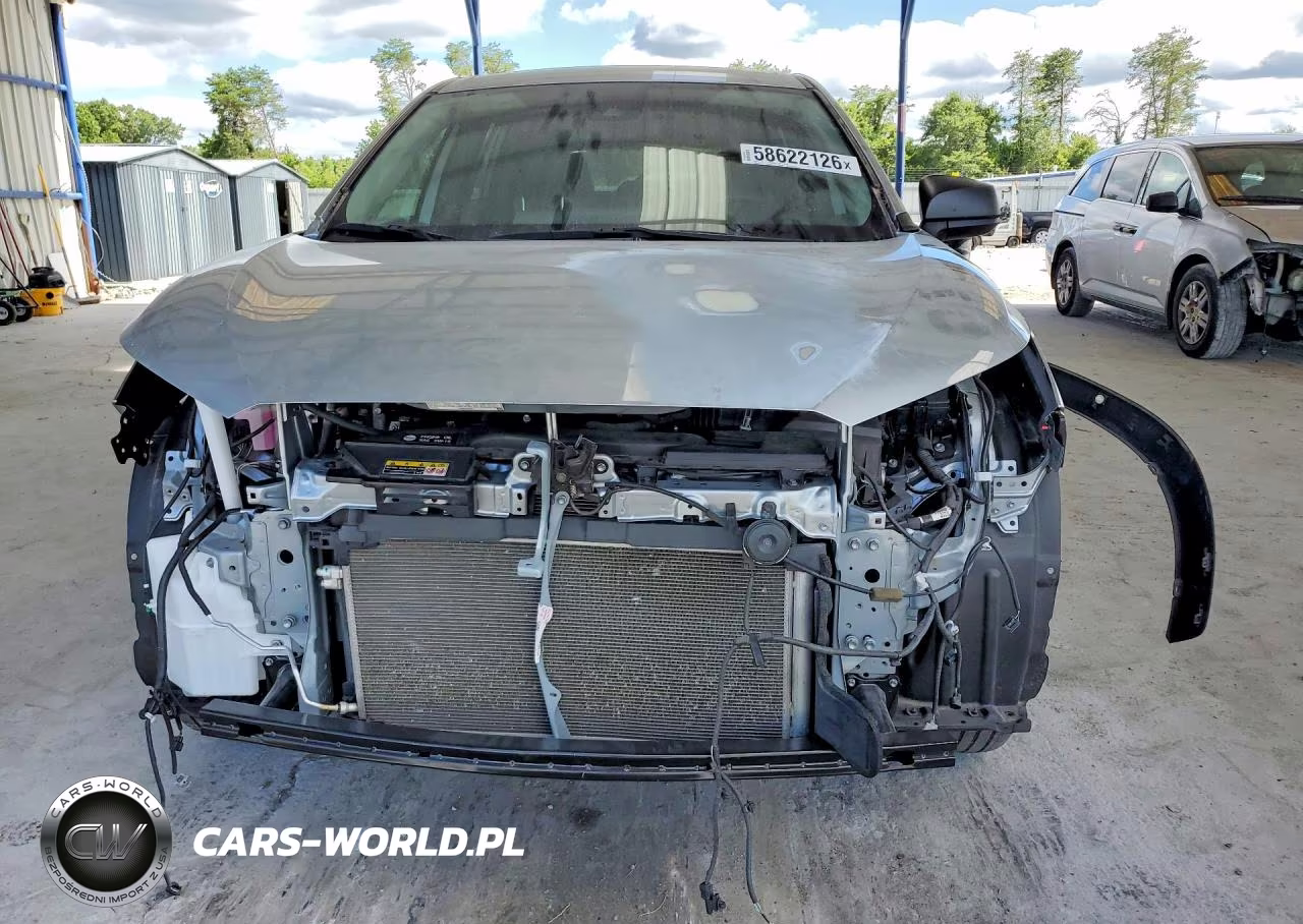 2022 Toyota Corolla Cross L VIN:7MUAAAAG9NV021104 - 5