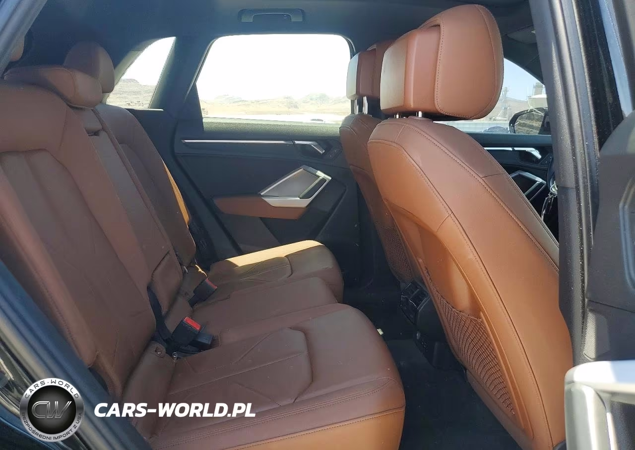 2020 Audi Q3 Premium S Line VIN:WA1DECF33L1028051 - 11