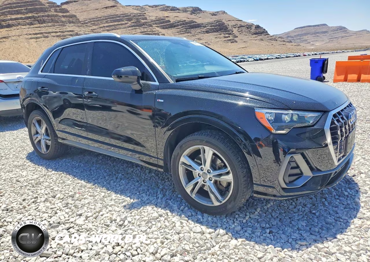 2020 Audi Q3 Premium S Line VIN:WA1DECF33L1028051 - 4