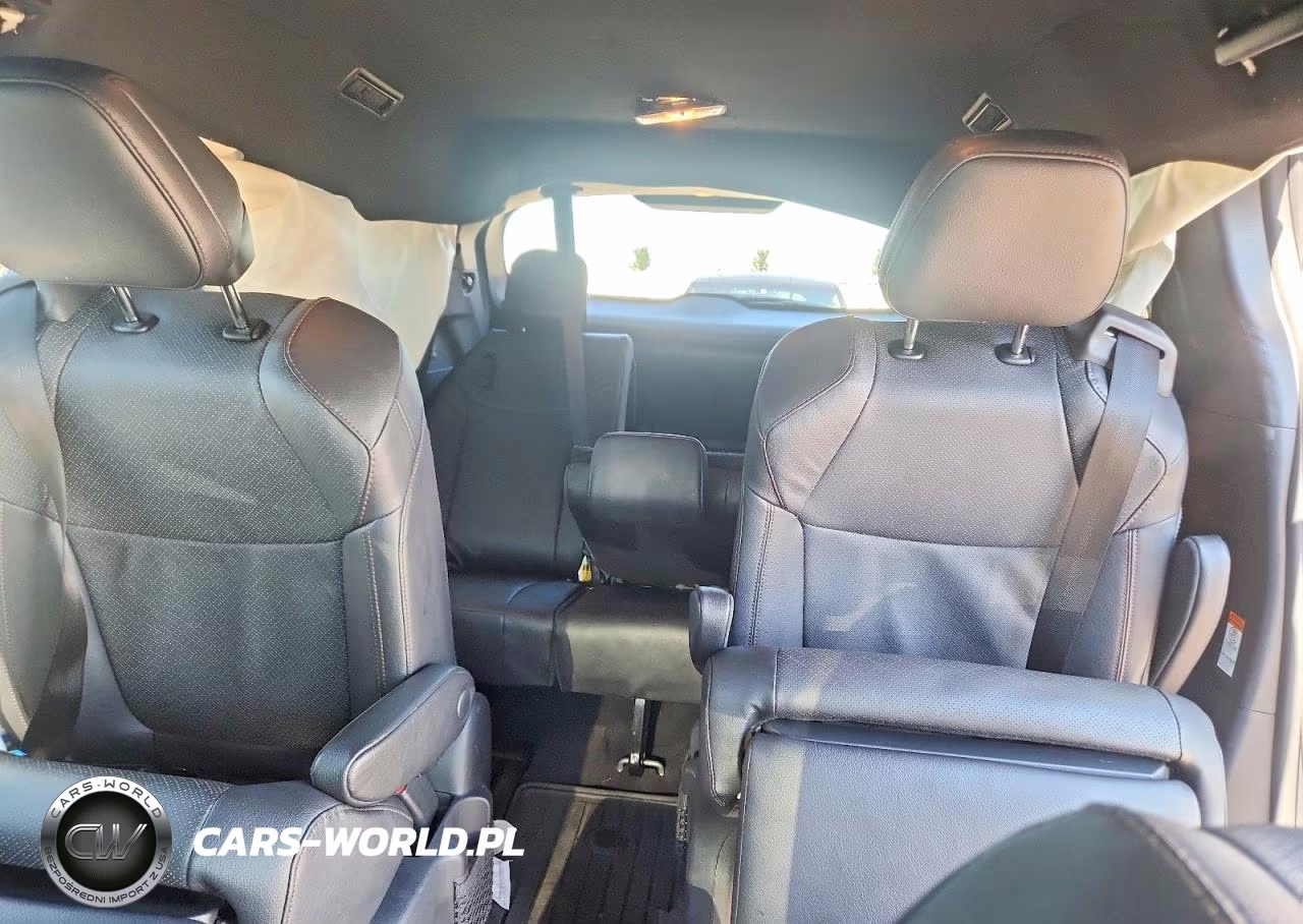 2025 Toyota Sienna Limited 7-Passenger VIN:5TDZSKFC4SS215296 - 10