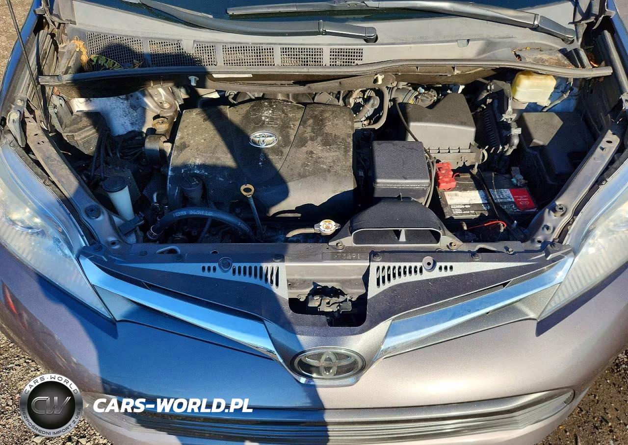 2018 Toyota Sienna Xle 8-Passenger VIN:5TDYZ3DC8JS943671 - 12