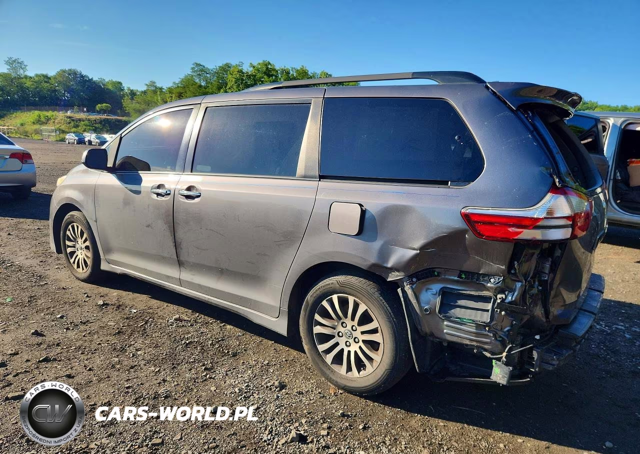 2018 Toyota Sienna Xle 8-Passenger VIN:5TDYZ3DC8JS943671 - 2