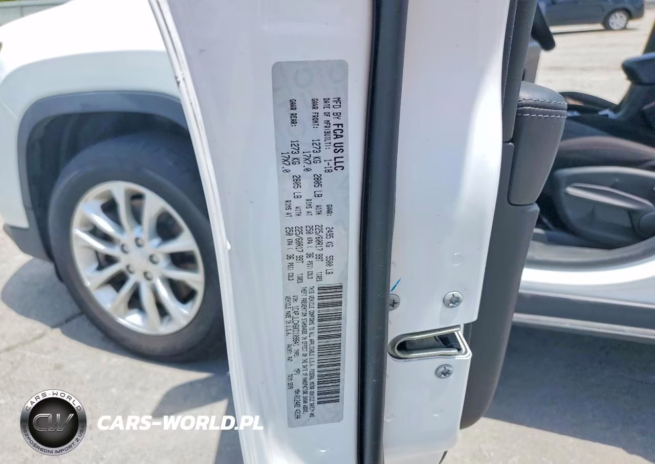 2019 Jeep Cherokee Latitude VIN:1C4PJLCX6KD109841 - 13