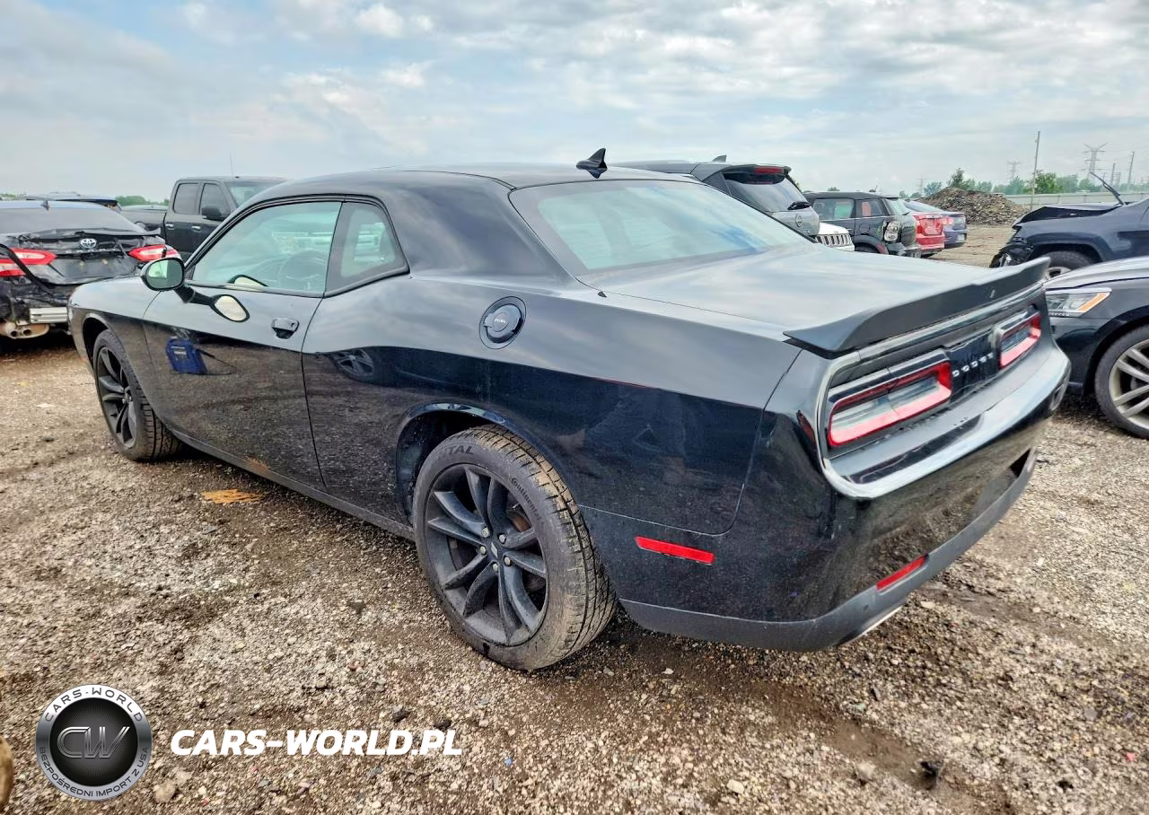 2018 Dodge Challenger Sxt VIN:2C3CDZAG5JH322328 - 2