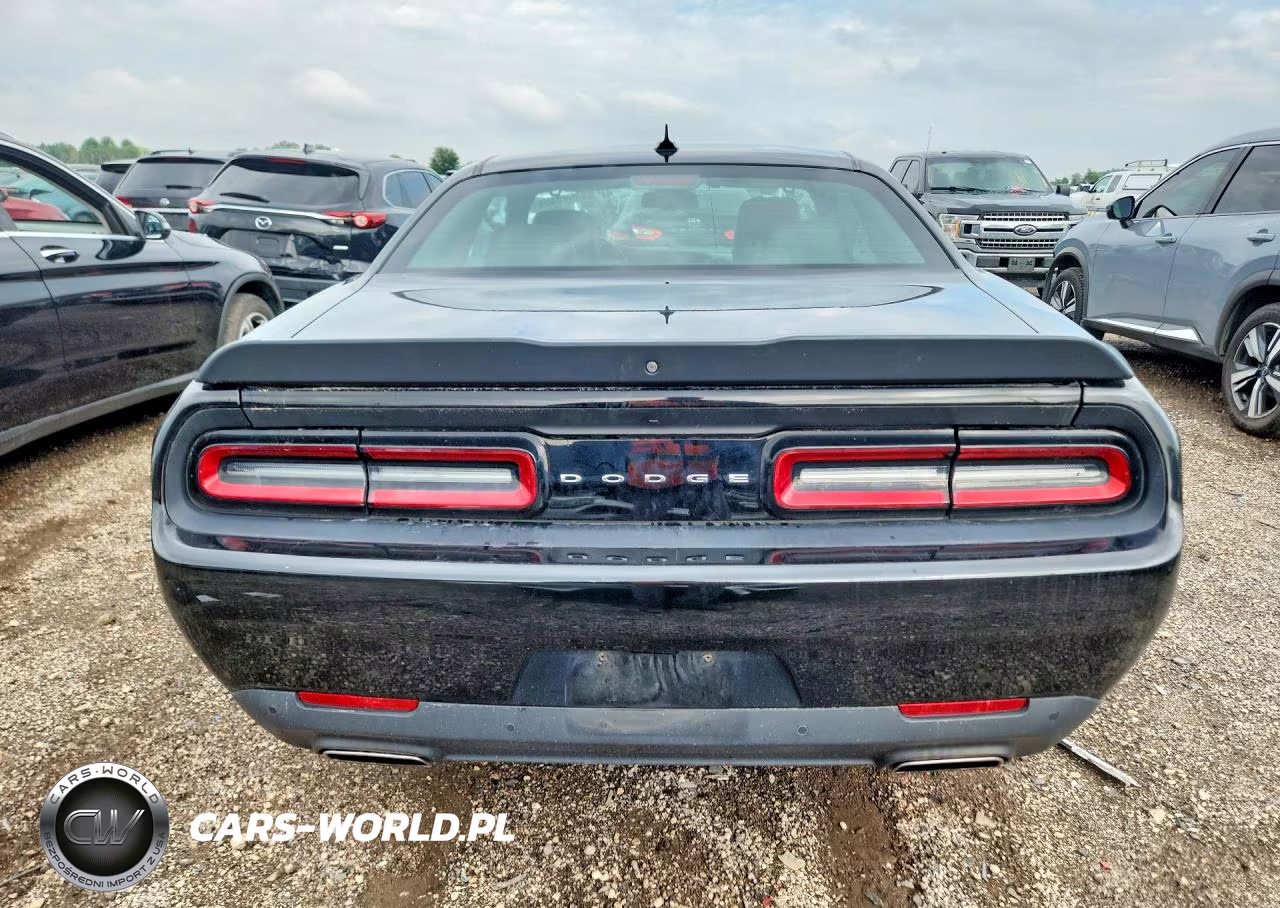 2018 Dodge Challenger Sxt VIN:2C3CDZAG5JH322328 - 6