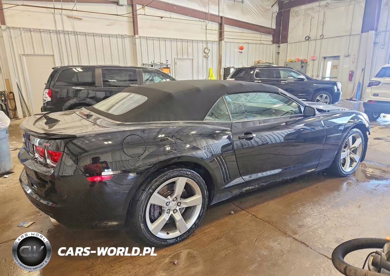 2011 Chevrolet Camaro 2Ss VIN:2G1FK3DJ3B9181900 - 3