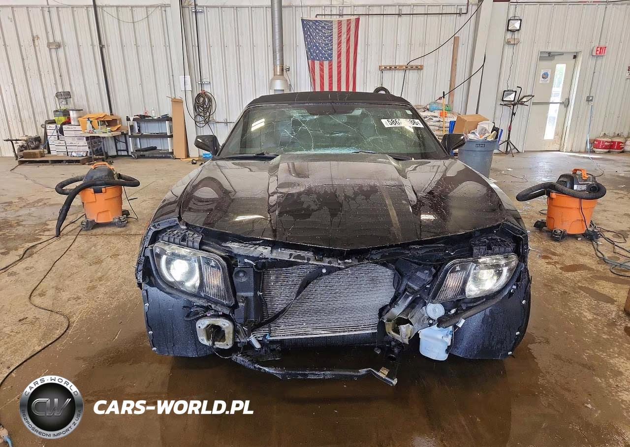 2011 Chevrolet Camaro 2Ss VIN:2G1FK3DJ3B9181900 - 5