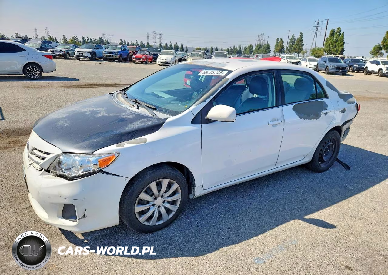 2013 Toyota Corolla Le – zdjęcie 1 z 12