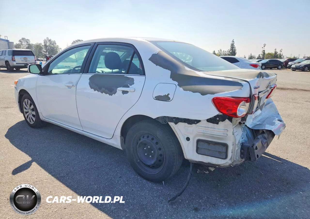 2013 Toyota Corolla Le VIN:5YFBU4EE0DP133183 - 2