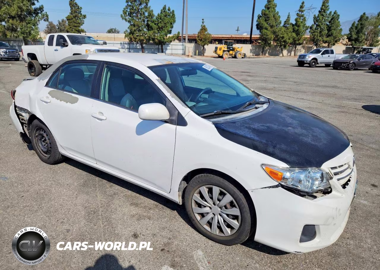 2013 Toyota Corolla Le VIN:5YFBU4EE0DP133183 - 4