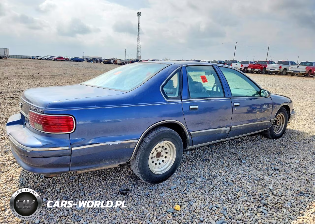 1995 Chevrolet Caprice Classic VIN:1G1BL52W3SR149217 - 3